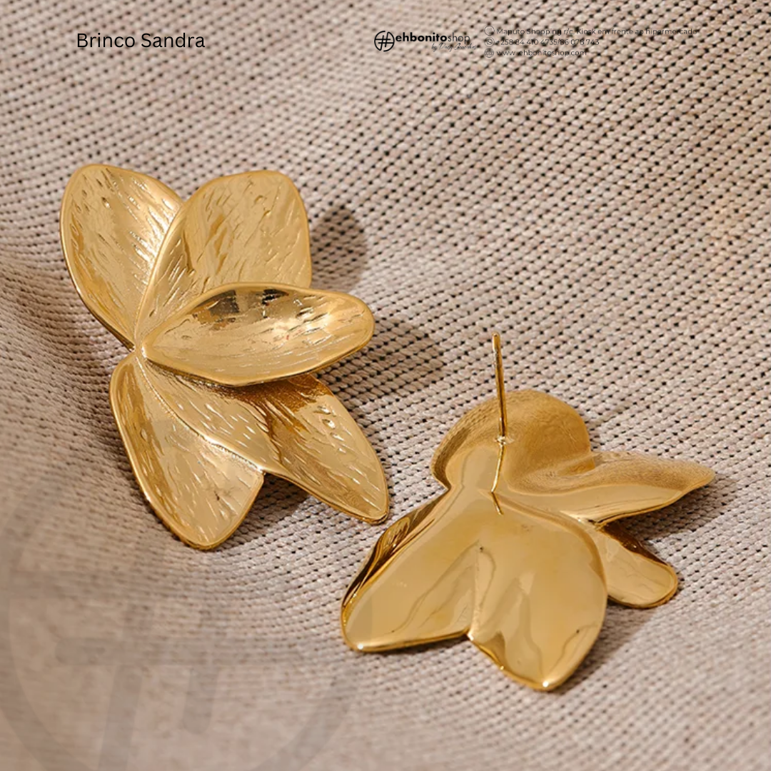 SANDRA - BRINCO flor 5 pétalas pela metade banhado a ouro de 18k - EhbonitoshopMoz