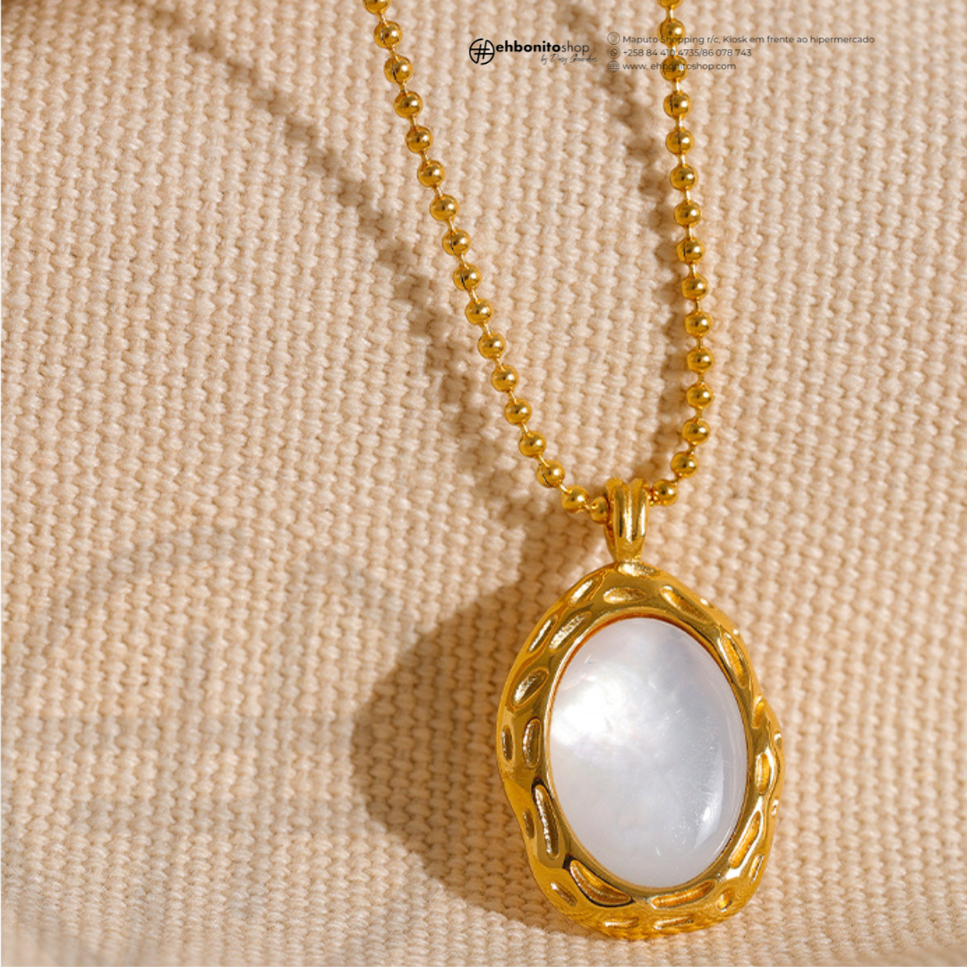 TERESA- COLAR COM PINGENTE MADREPÉROLA banho Ouro 18k - EhbonitoshopMoz