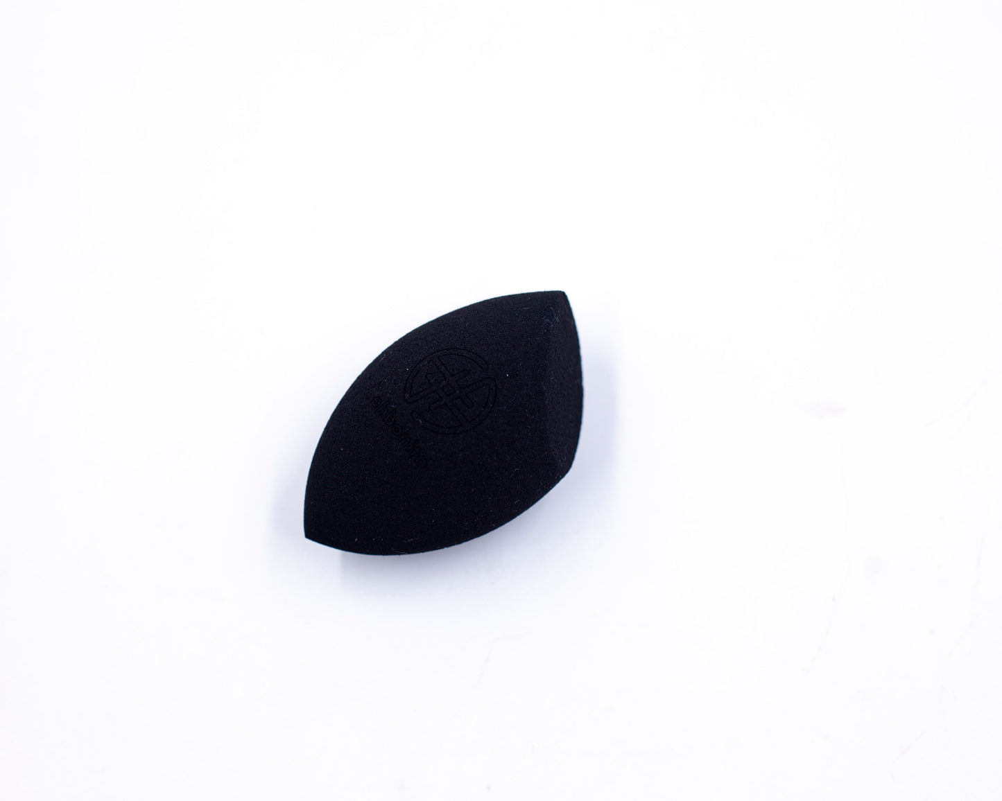 ESPONJA DE MAQUIAGEM FLUFFY CHANFRADA - EhbonitoshopMoz
