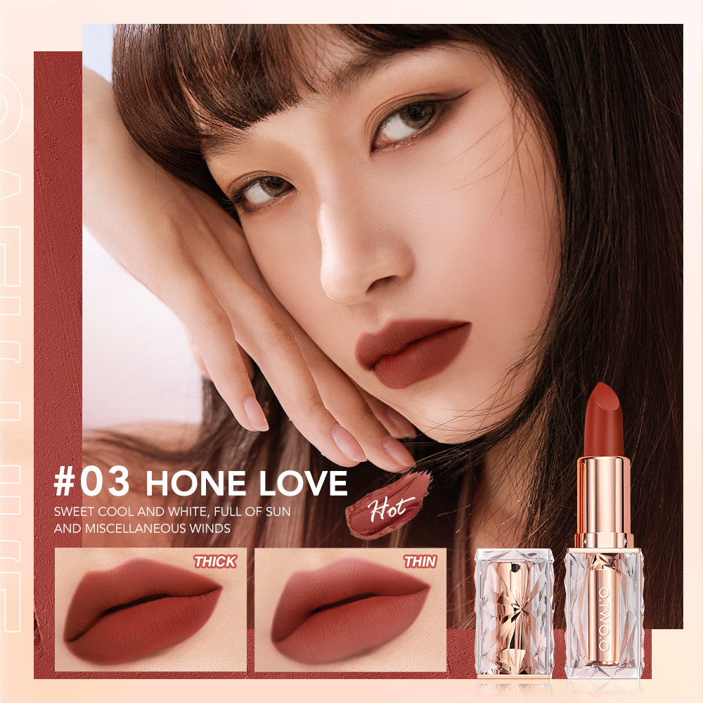 O.TWO.O Batom Textura Aveludada BROCADE - 03 HONE LOVE - EhbonitoshopMoz
