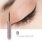 O.TWO.O Delineador De olhos Líquido PONTA FINA - B - EhbonitoshopMoz